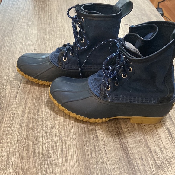 Kids Bean Boots by LL Bean. Size 3M Navy - Picture 2 of 6